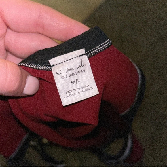 Urban Outfitters Out From Under Seamless Keyhole Cropped Tank Top Burgundy Black - Picture 5 of 5